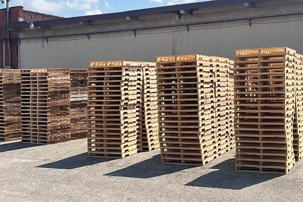 Professional pallet company in Louisville, KY Professional pallet company in Louisville, KY